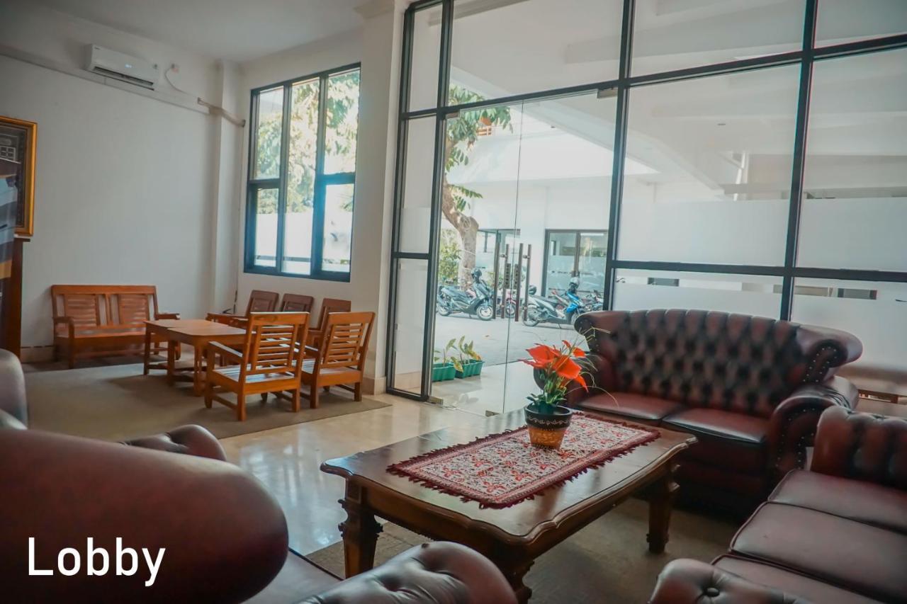 Al Ashri Inn By Urban Yogyakarta Ngoại thất bức ảnh